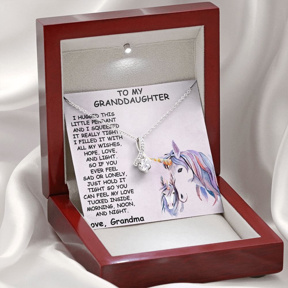 TO MY GRANDDAUGHTER, LOVE KNOT NECKLACE WITH MESSAGE CARD FOR GRANDDAUGHTER, BIRTHDAY GIFT FOR HER, FROM GRANDMA