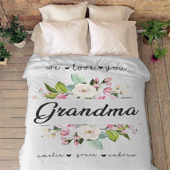 We Love You Grandma Customized Blanket With Grand Kids Names