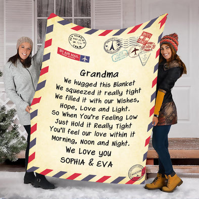 Personalized Postcard Message Blanket For Grandma/Mom/Grandpa/Papa - Customized With Your Nick (Mom, Mimi, Gigi etc.) & Grand Kids/Kids Names