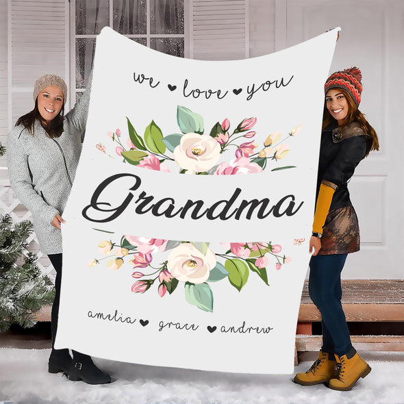 We Love You Grandma Customized Blanket With Grand Kids Names