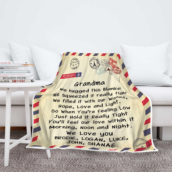 Personalized Postcard Message Blanket For Grandma/Mom/Grandpa/Papa - Customized With Your Nick (Mom, Mimi, Gigi etc.) & Grand Kids/Kids Names