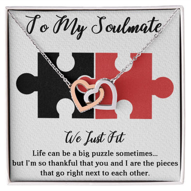 TO MY SOULMATE WE JUST FIT, INTERLOCKING HEART NECKLACE, FOR COUPLES, BIRTHDAY GIFT FOR HER, NECKLACE WITH MESSAGE CARD