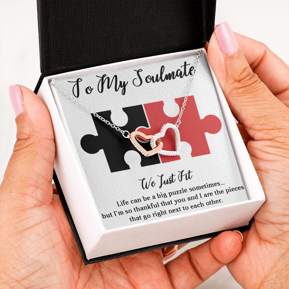 TO MY SOULMATE WE JUST FIT, INTERLOCKING HEART NECKLACE, FOR COUPLES, BIRTHDAY GIFT FOR HER, NECKLACE WITH MESSAGE CARD